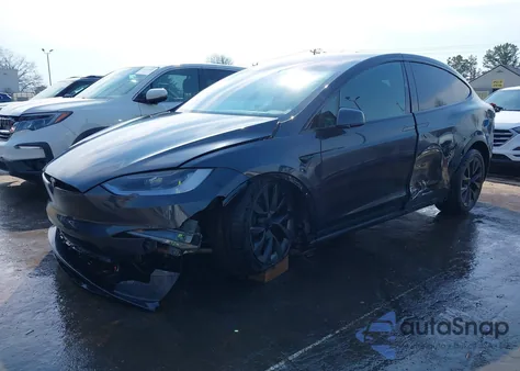 2024 Tesla Model X Long Range z USA, uszkodzony, nr VIN 7SAXCDE57RF458752